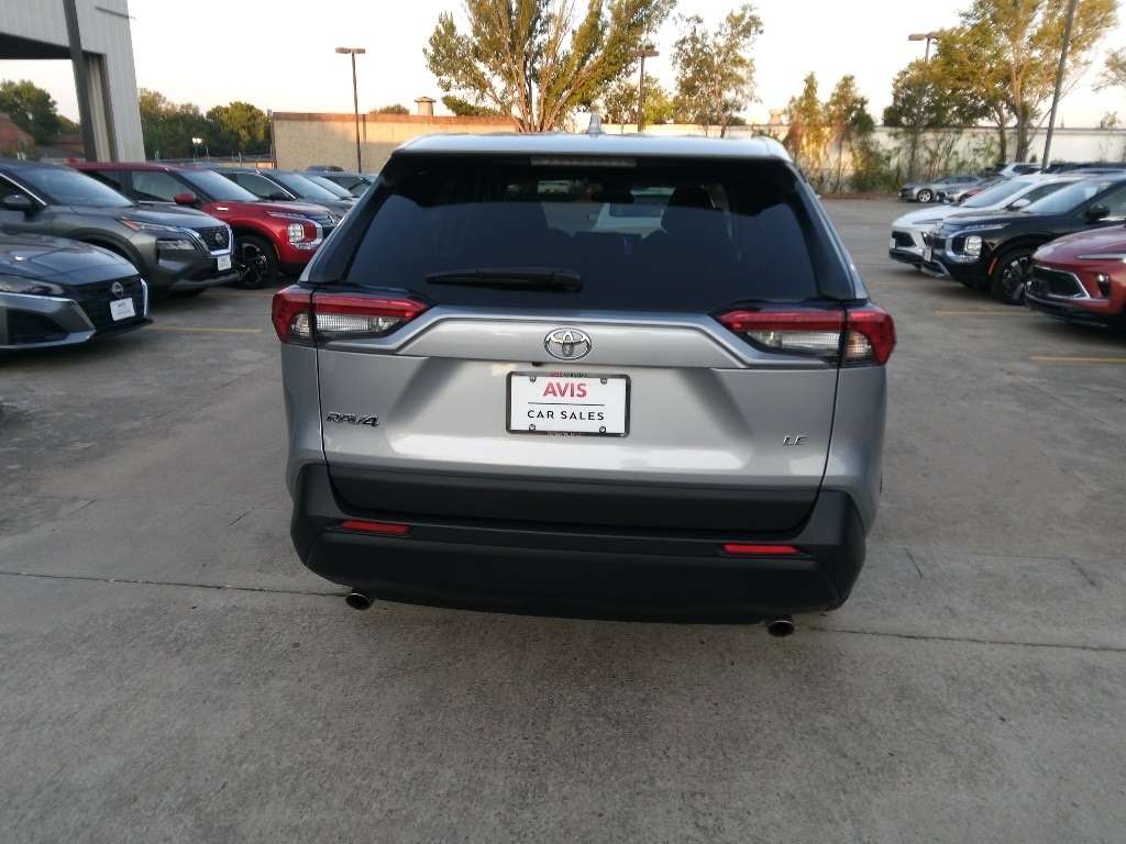 Thumbnail: 2025 Toyota RAV4 - 6