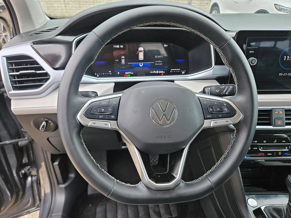 Thumbnail: 2025 Volkswagen Taos - 18