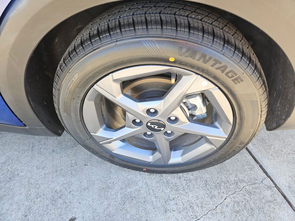 Thumbnail: 2025 Kia K4 - 25