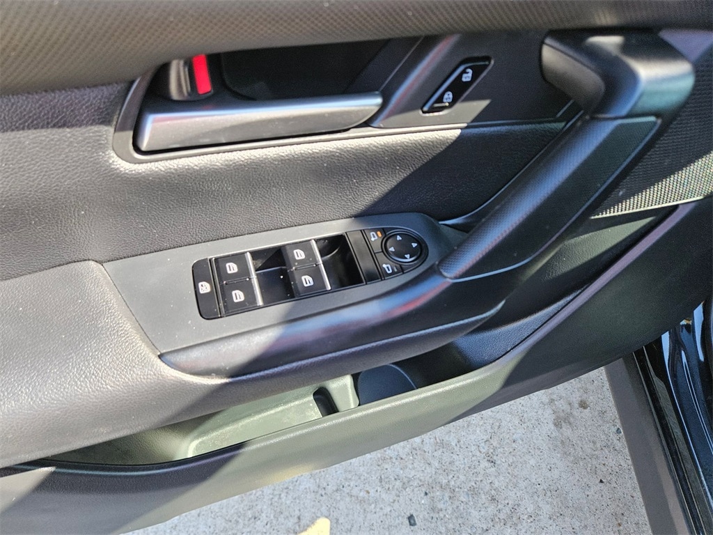 Thumbnail: 2025 Mazda CX-50 - 15