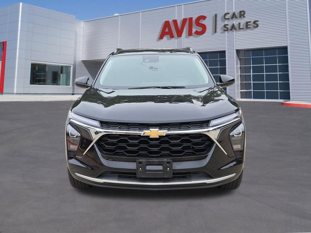 Thumbnail: 2025 Chevrolet Trax - 10