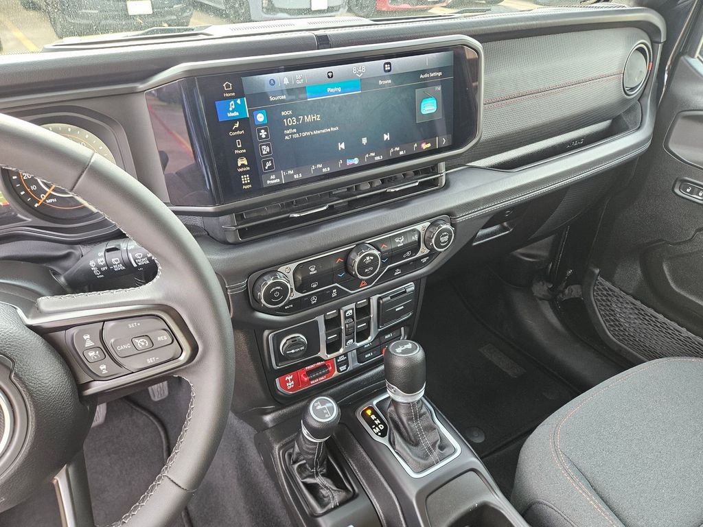 Thumbnail: 2025 Jeep Wrangler - 20