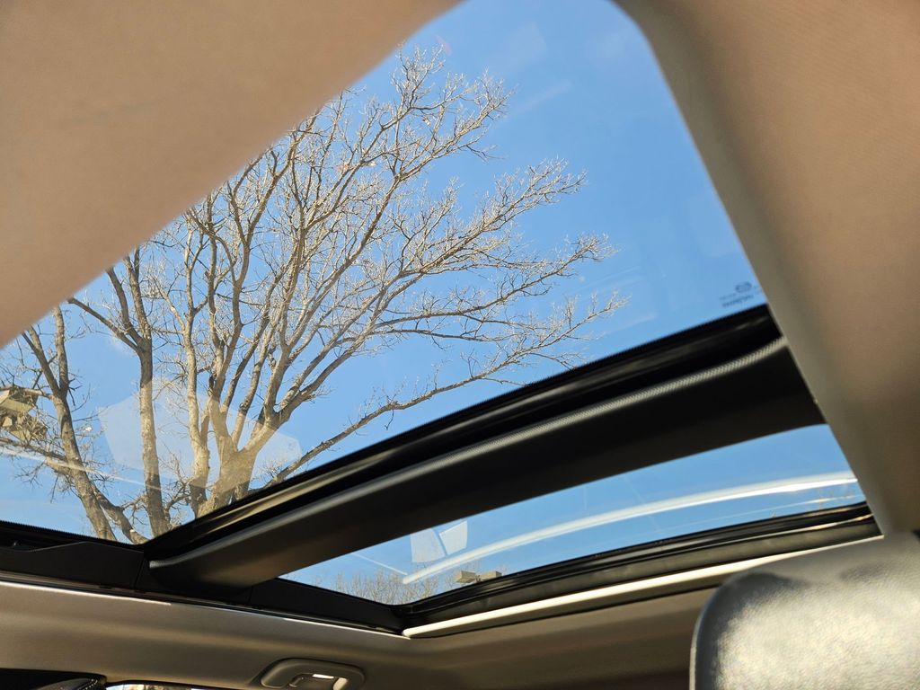 Thumbnail: 2025 Mazda CX-50 - 23