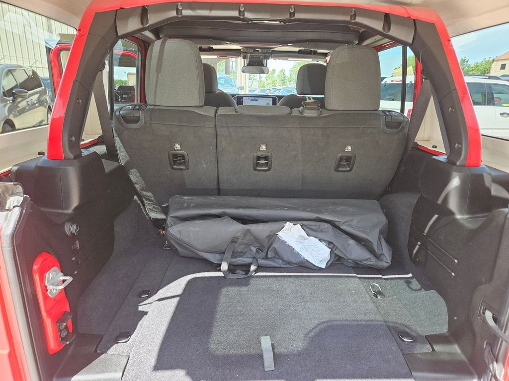 Thumbnail: 2025 Jeep Wrangler - 23