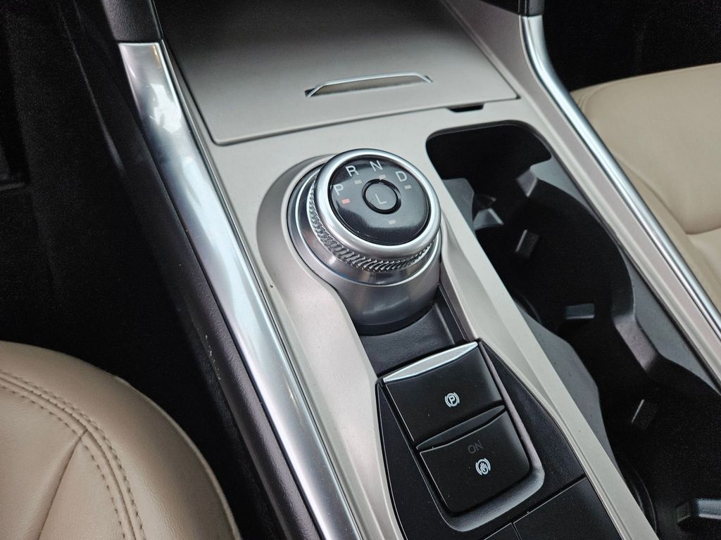 Thumbnail: 2024 Ford Explorer - 28