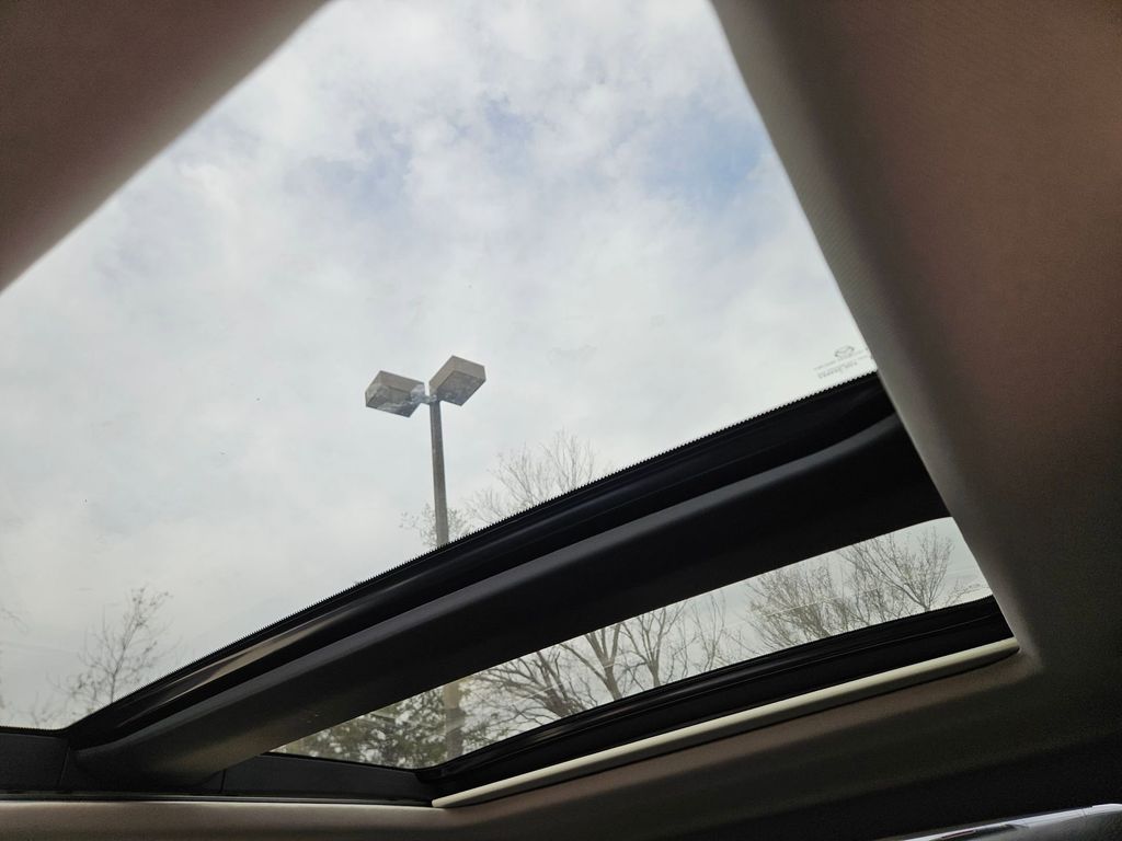 Thumbnail: 2025 Mazda CX-50 - 23