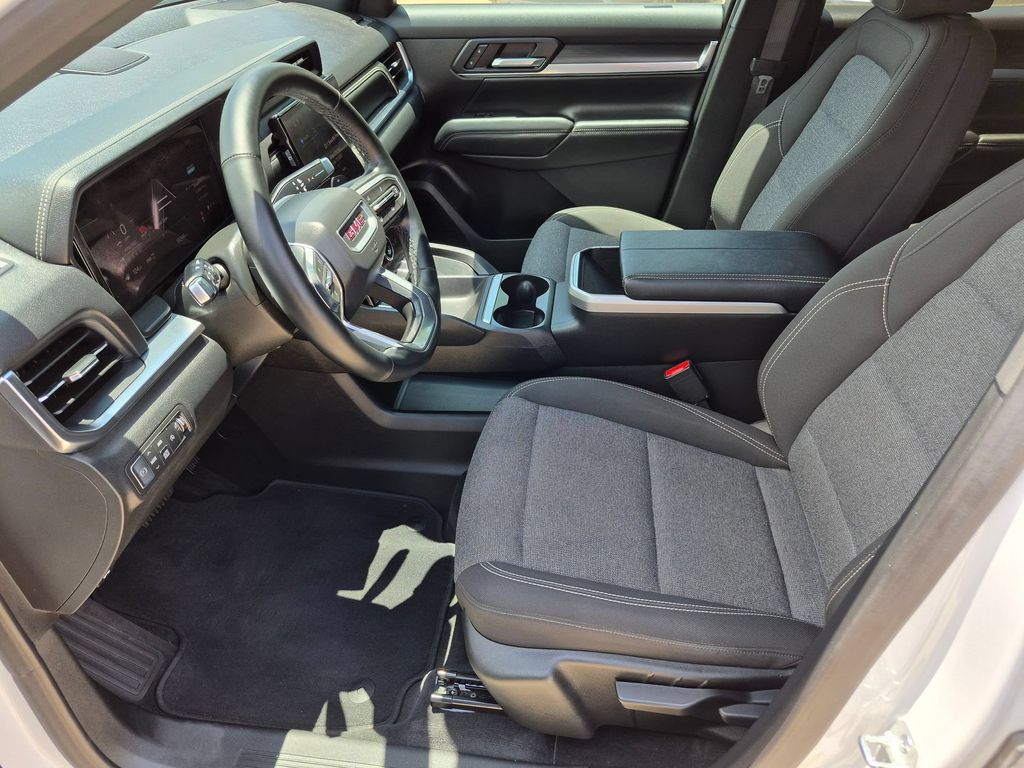 Thumbnail: 2025 GMC Terrain - 25