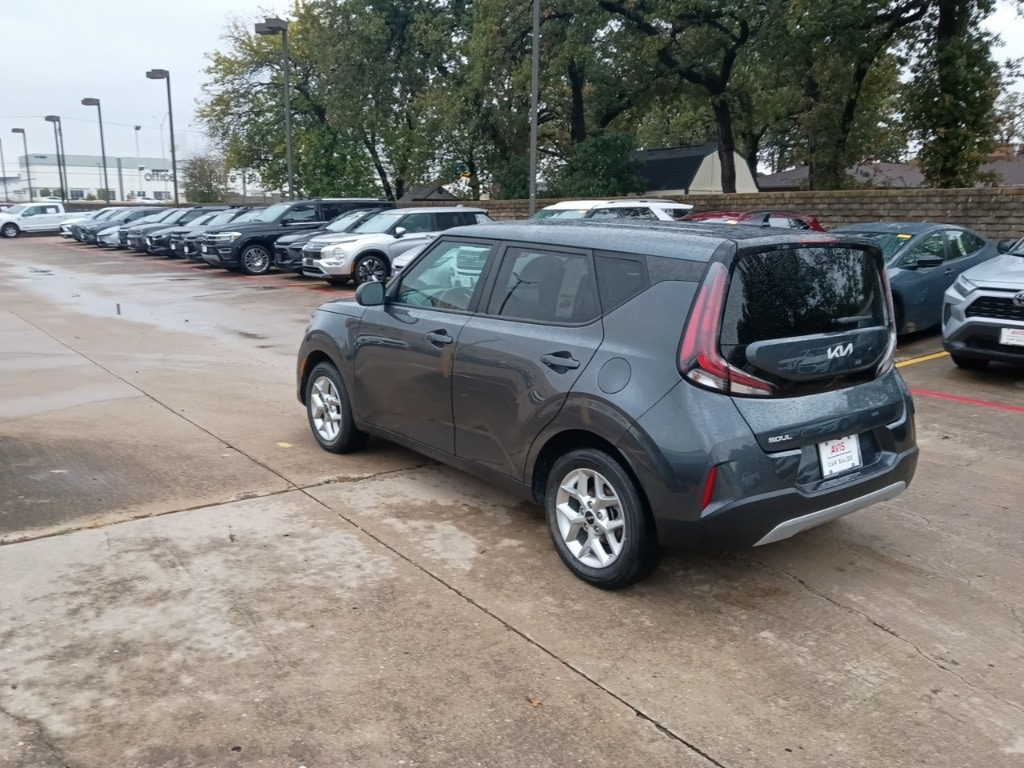 Thumbnail: 2024 Kia Soul - 7