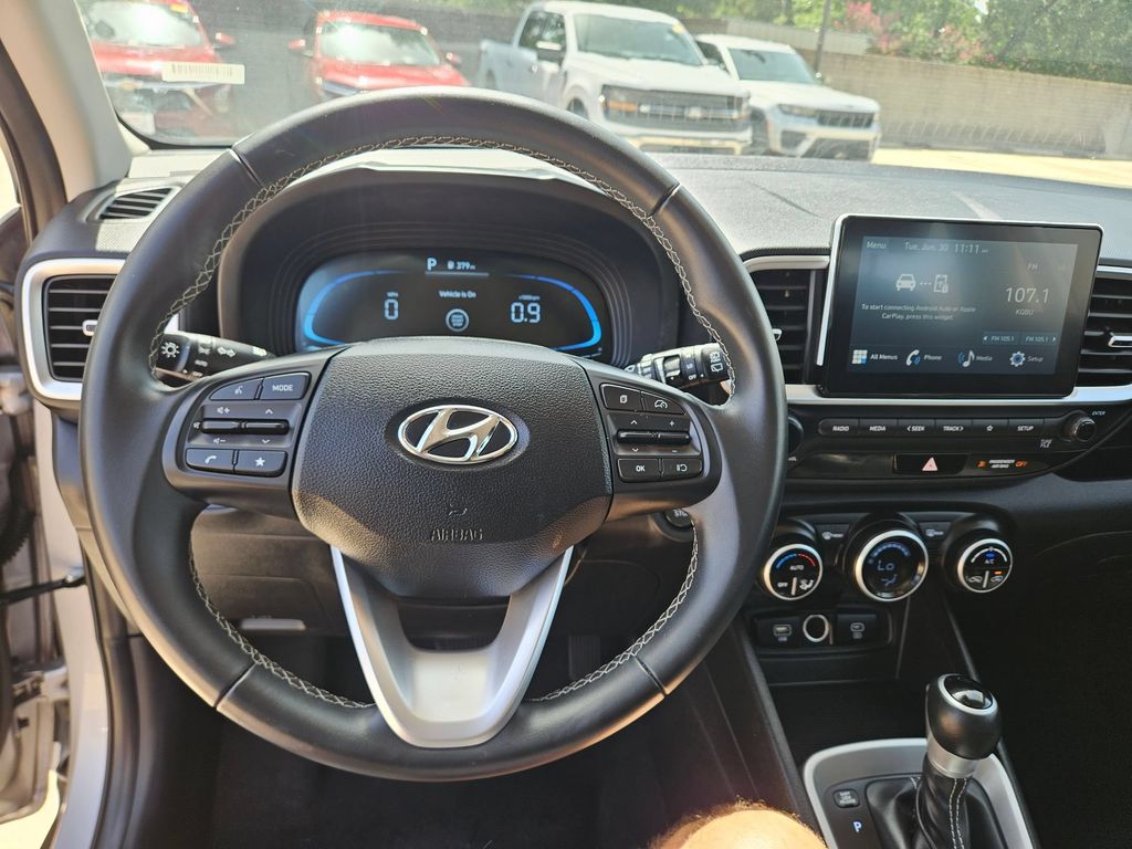 Thumbnail: 2025 Hyundai Venue - 16