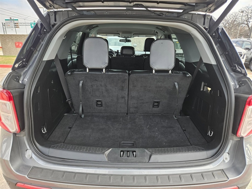 Thumbnail: 2024 Ford Explorer - 25