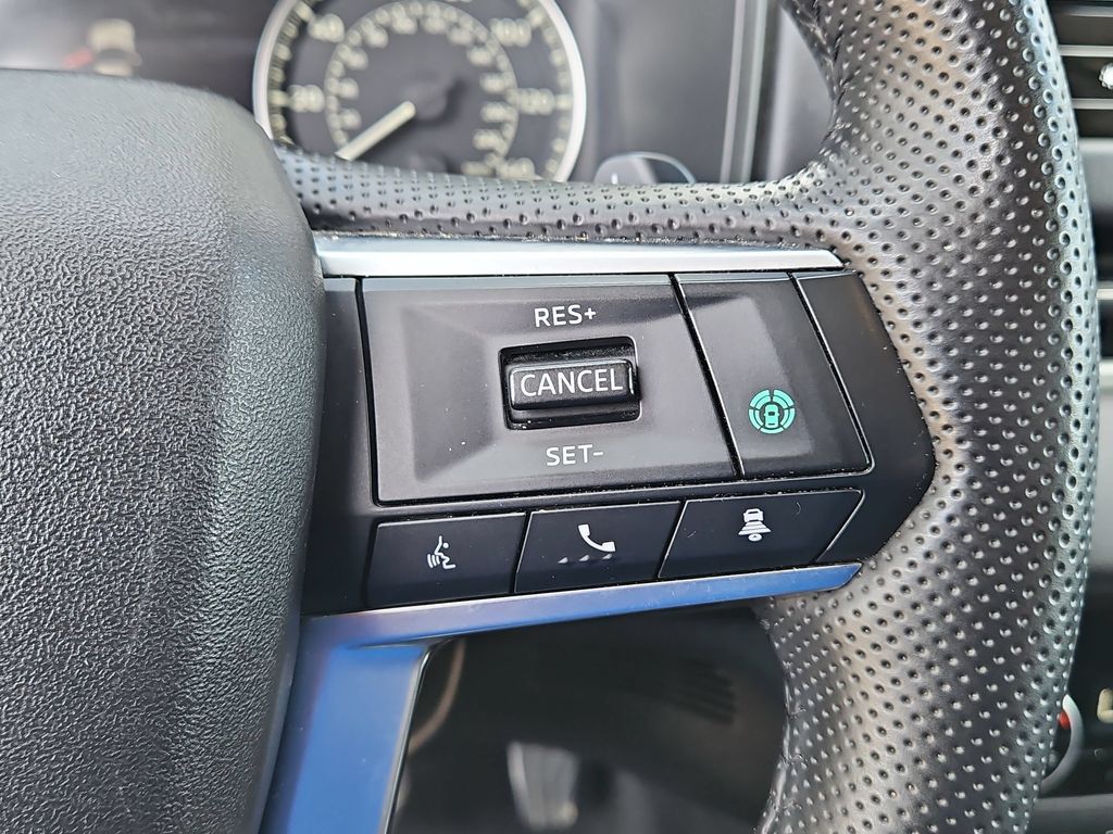 Thumbnail: 2025 Mitsubishi Outlander - 22