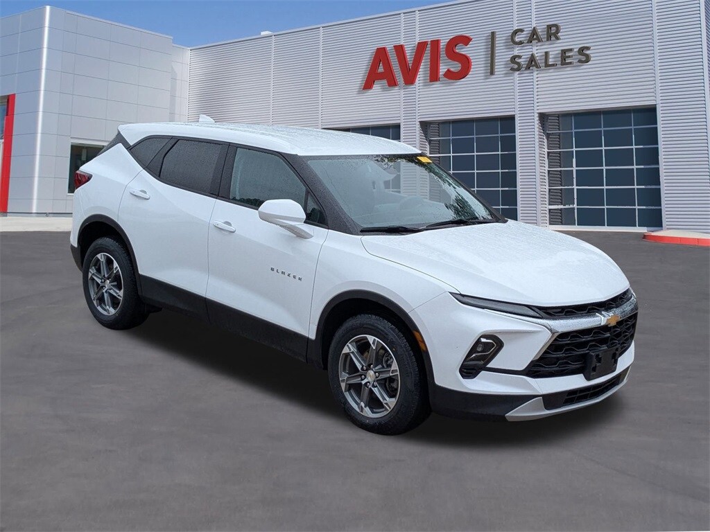 Thumbnail: 2023 Chevrolet Blazer - 9