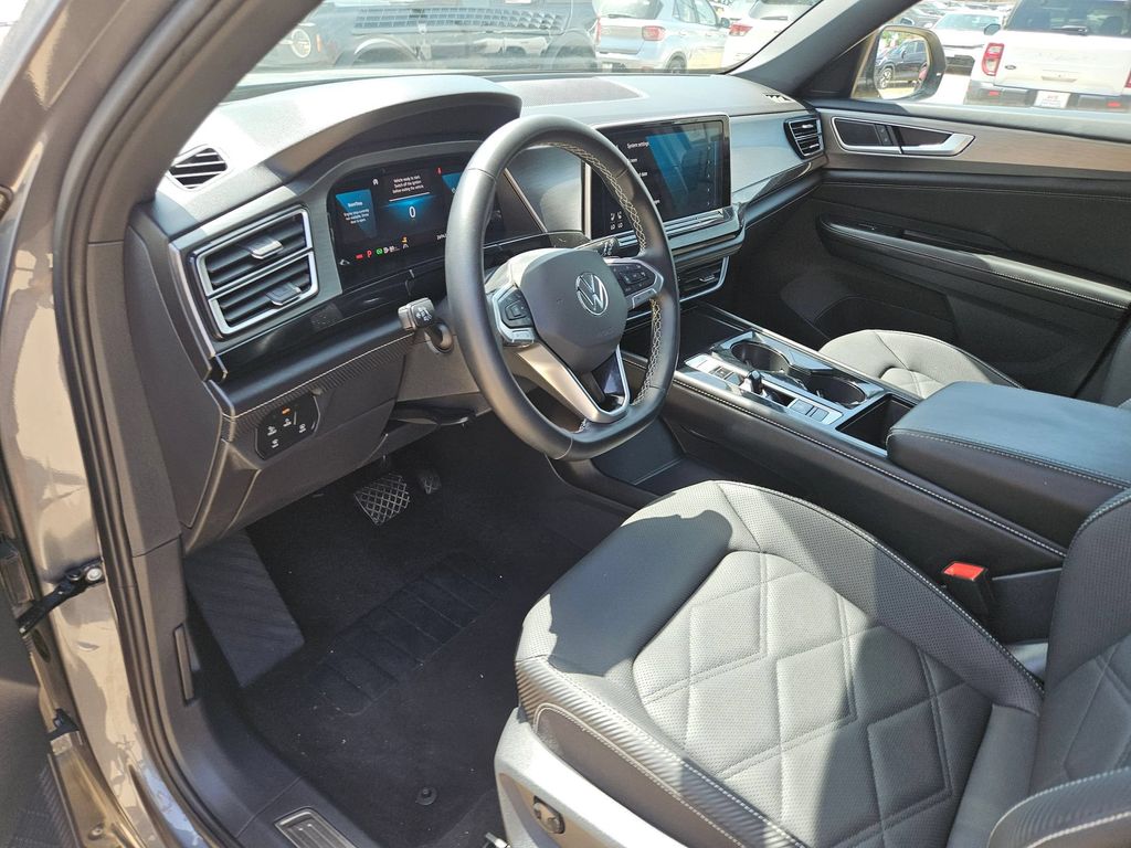 Thumbnail: 2025 Volkswagen Atlas - 15