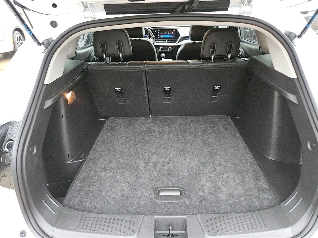 Thumbnail: 2025 Chevrolet Trax - 24