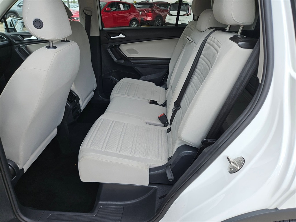 Thumbnail: 2024 Volkswagen Tiguan - 27