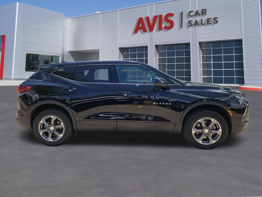 Thumbnail: 2025 Chevrolet Blazer - 7