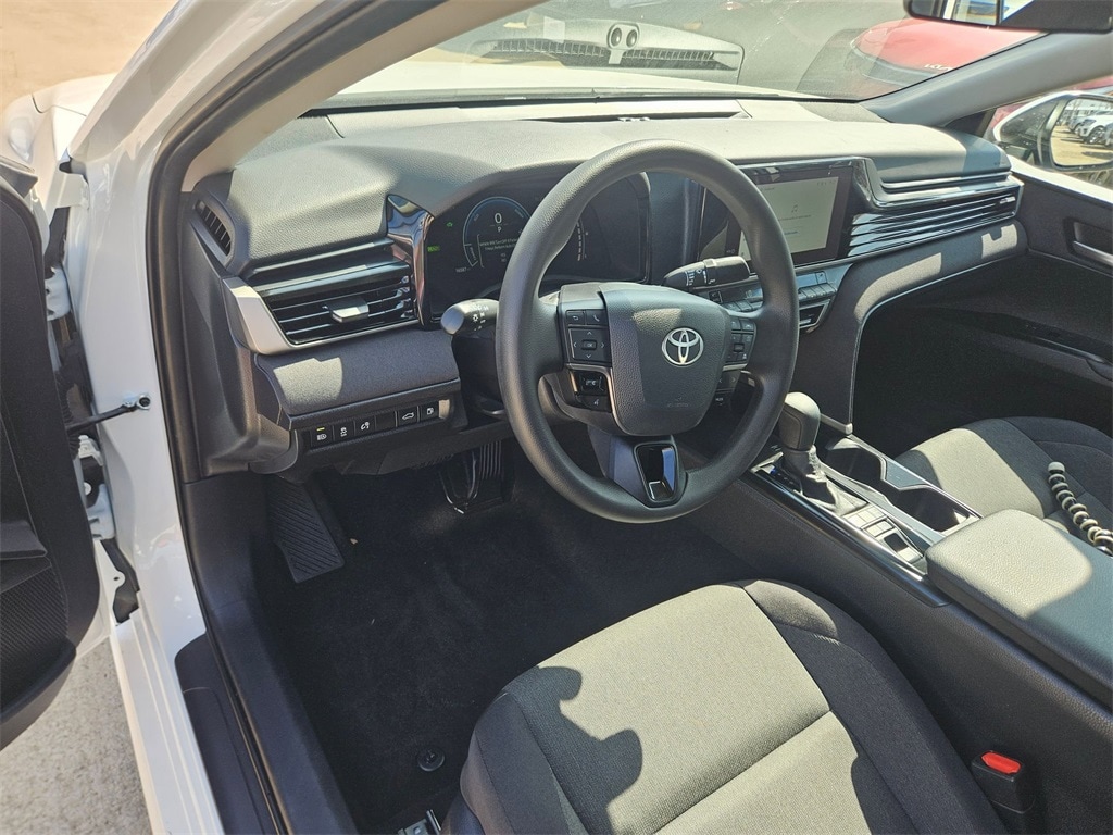 Thumbnail: 2025 Toyota Camry - 13