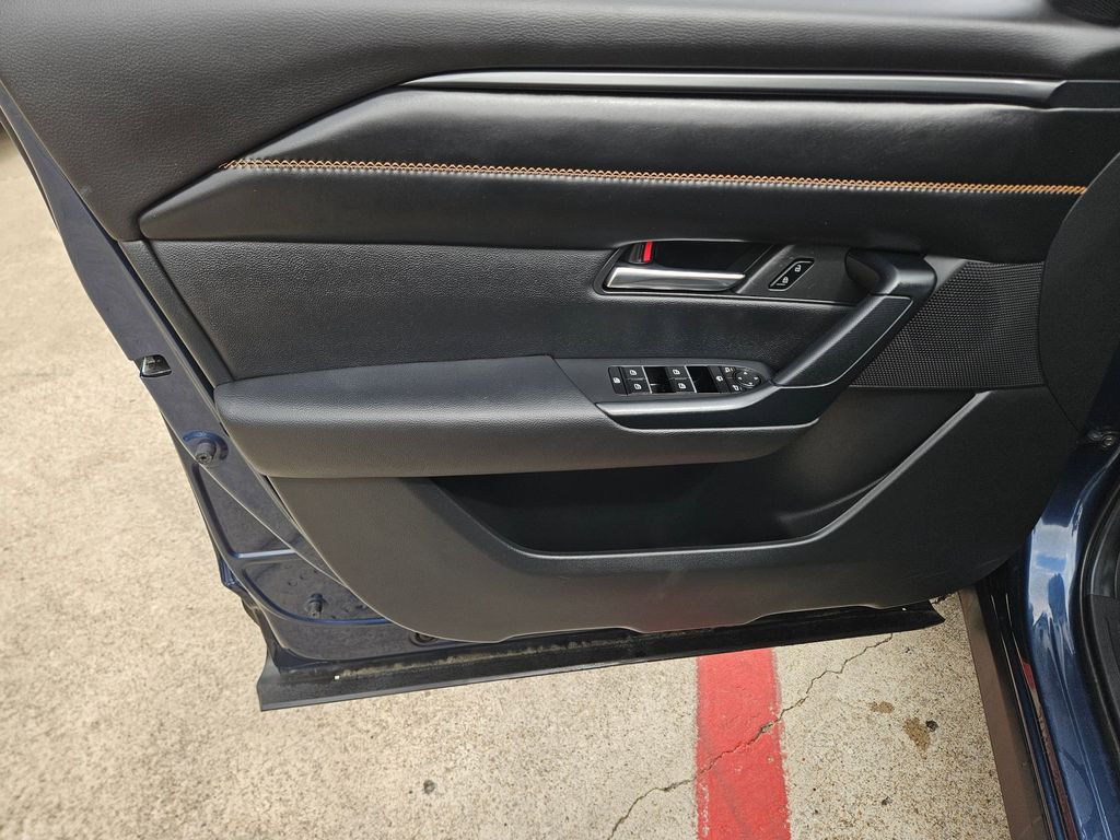 Thumbnail: 2025 Mazda CX-50 - 14