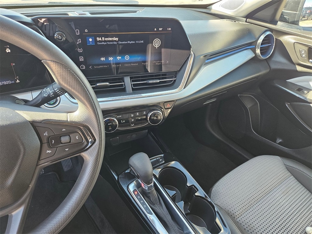 Thumbnail: 2024 Chevrolet Trax - 23