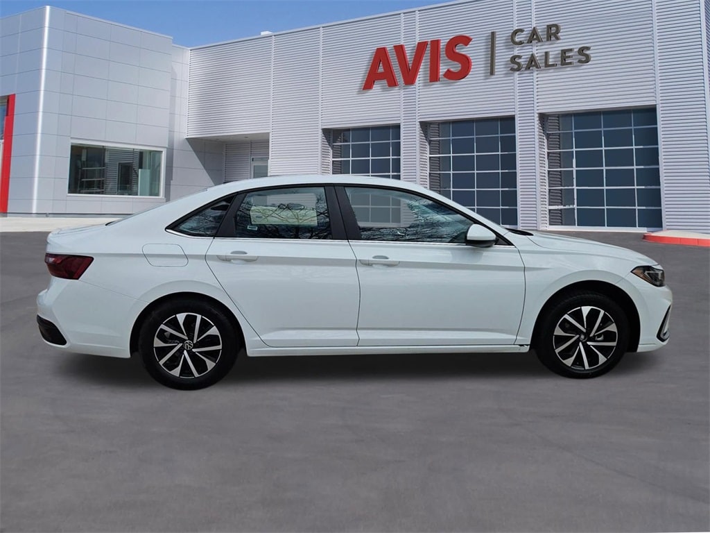 Thumbnail: 2025 Volkswagen Jetta - 7