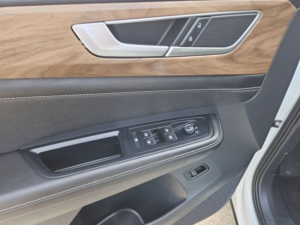 Thumbnail: 2025 Volkswagen Atlas - 15