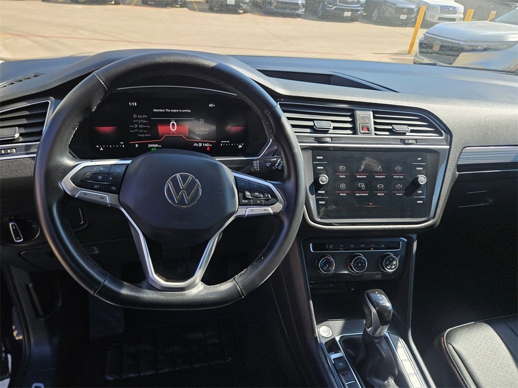 Thumbnail: 2024 Volkswagen Tiguan - 16