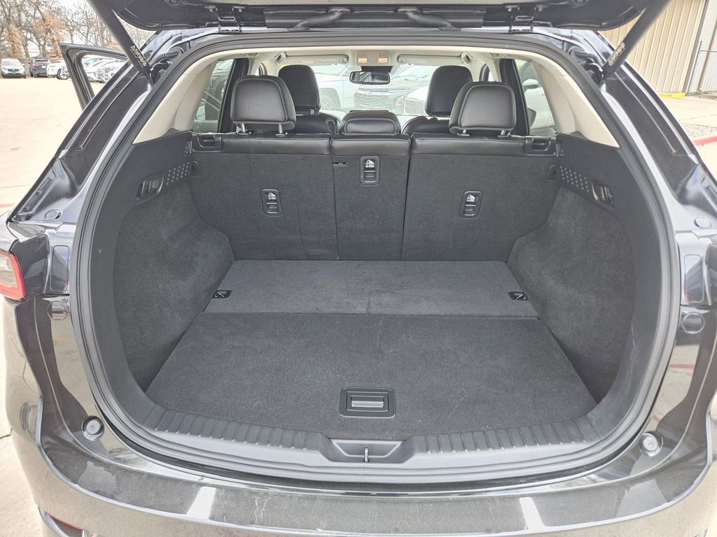 Thumbnail: 2025 Mazda CX-5 - 23