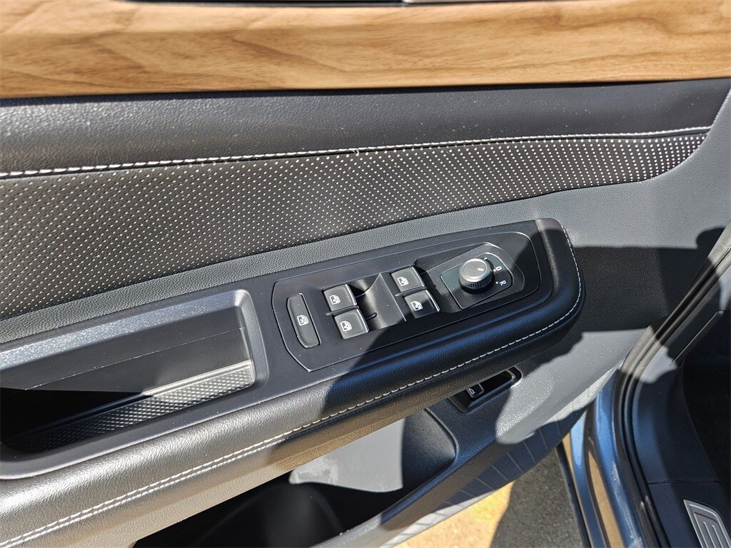 Thumbnail: 2025 Volkswagen Atlas - 15