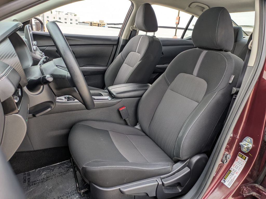 Thumbnail: 2025 Nissan Sentra - 23