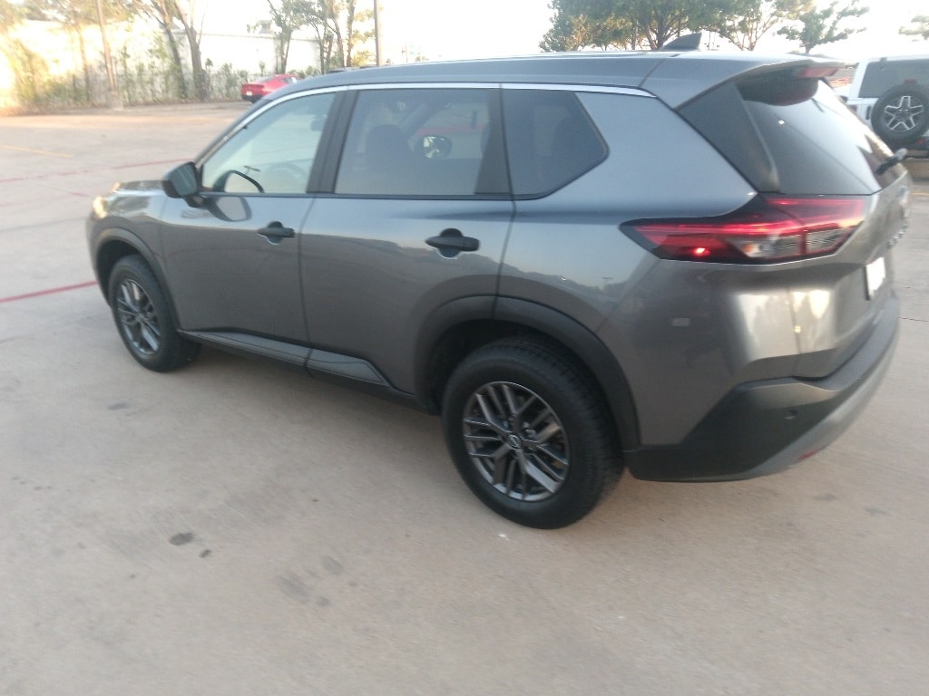 Thumbnail: 2023 Nissan Rogue - 4