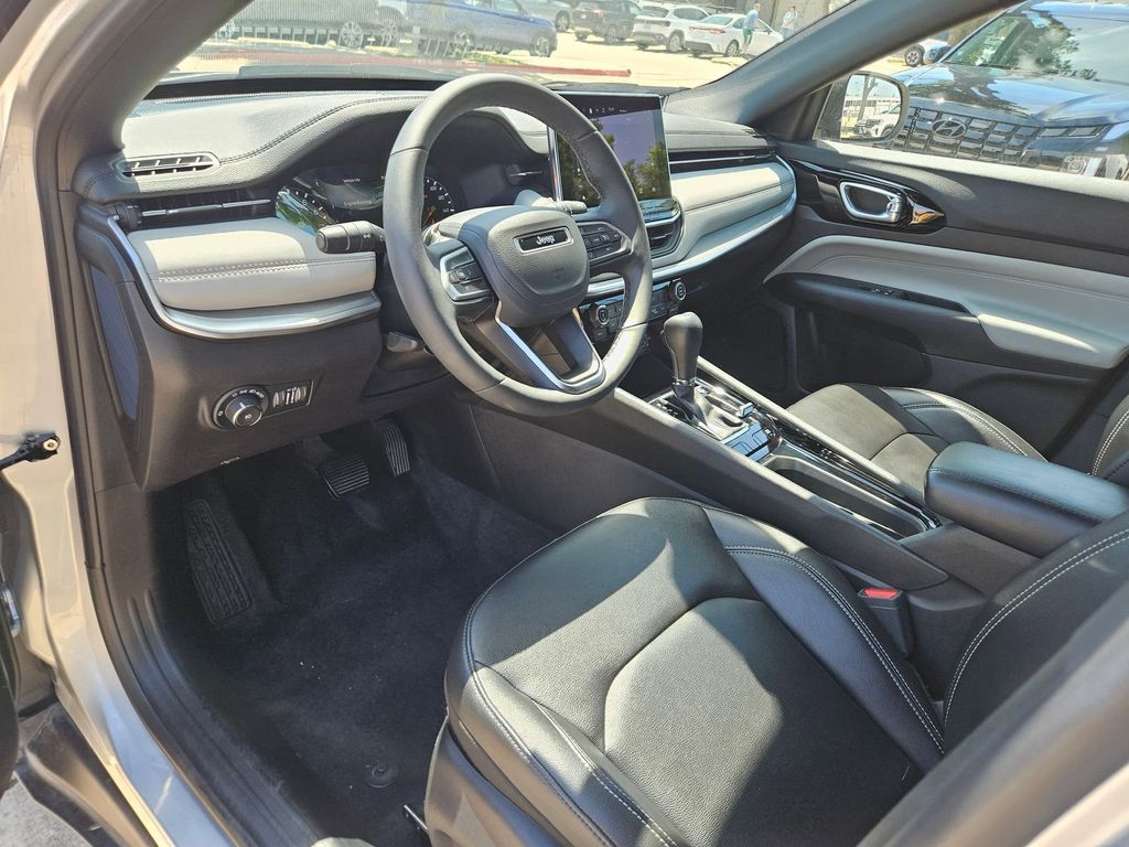 Thumbnail: 2025 Jeep Compass - 13