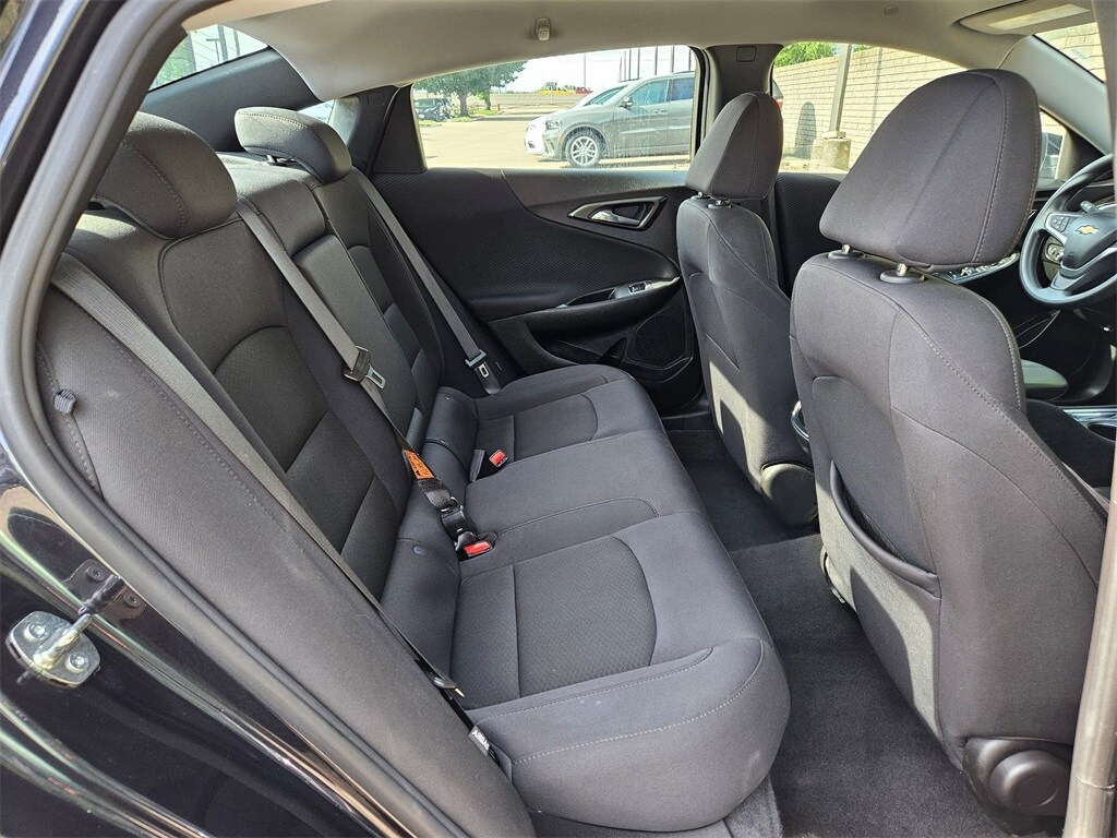 2023 Chevrolet Malibu LT 28