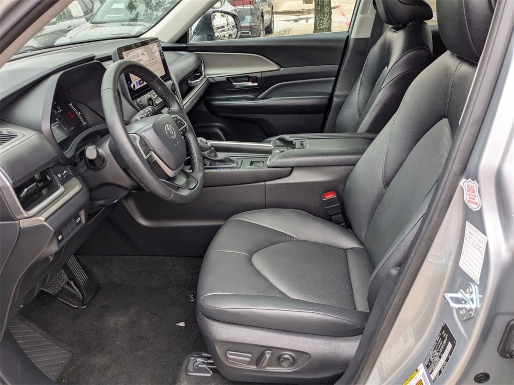 Thumbnail: 2025 Toyota Grand Highlander - 11