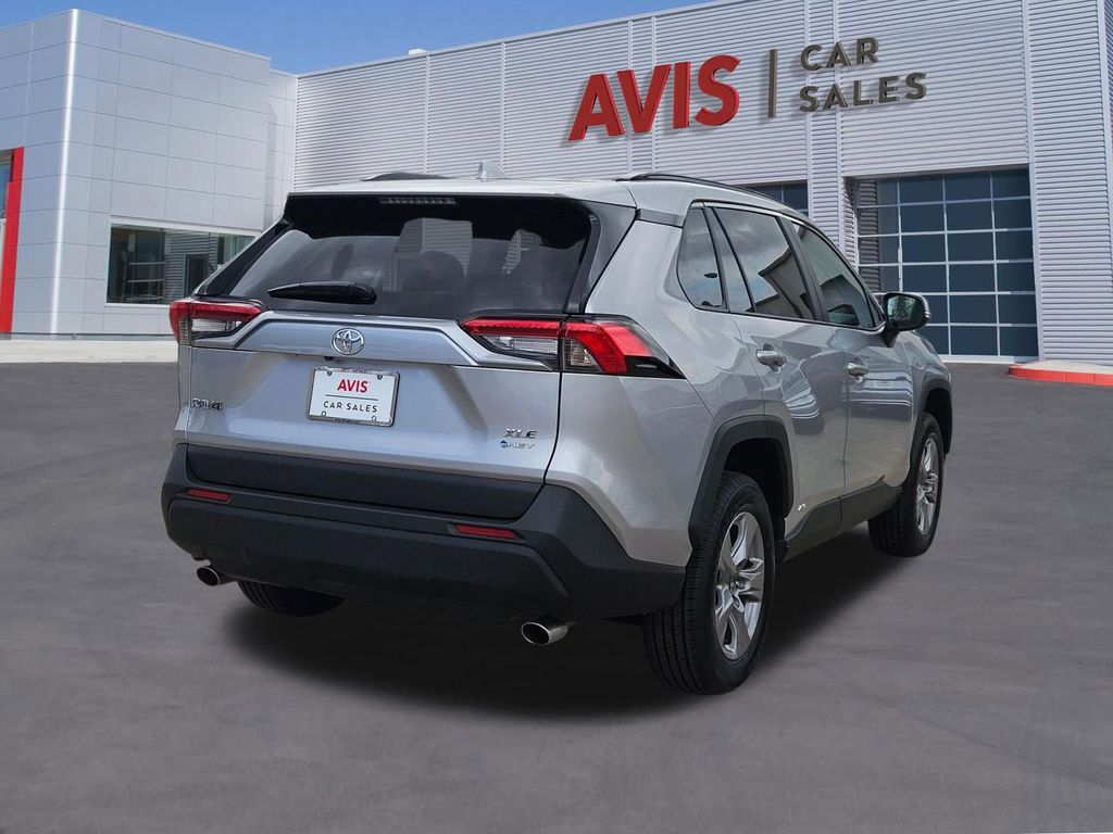 Thumbnail: 2025 Toyota RAV4 - 6