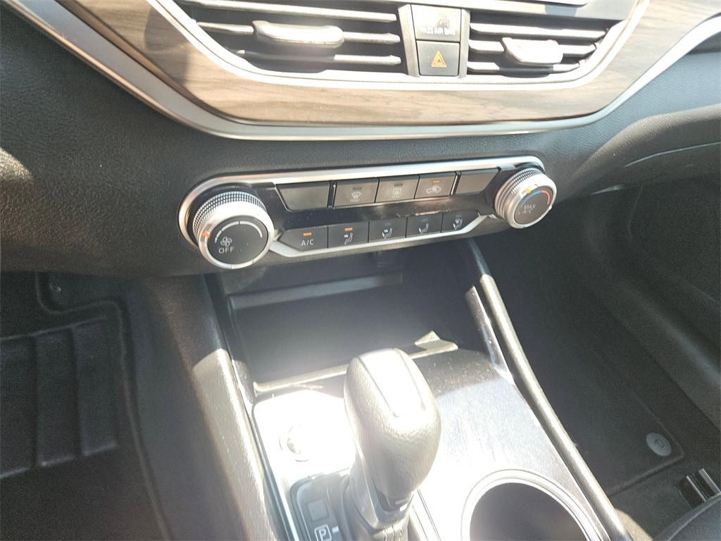 Thumbnail: 2024 Nissan Altima - 19