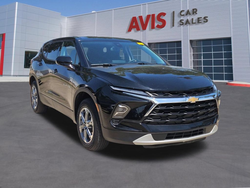 Thumbnail: 2025 Chevrolet Blazer - 10