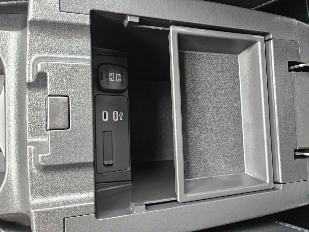 Thumbnail: 2025 Mazda CX-5 - 28