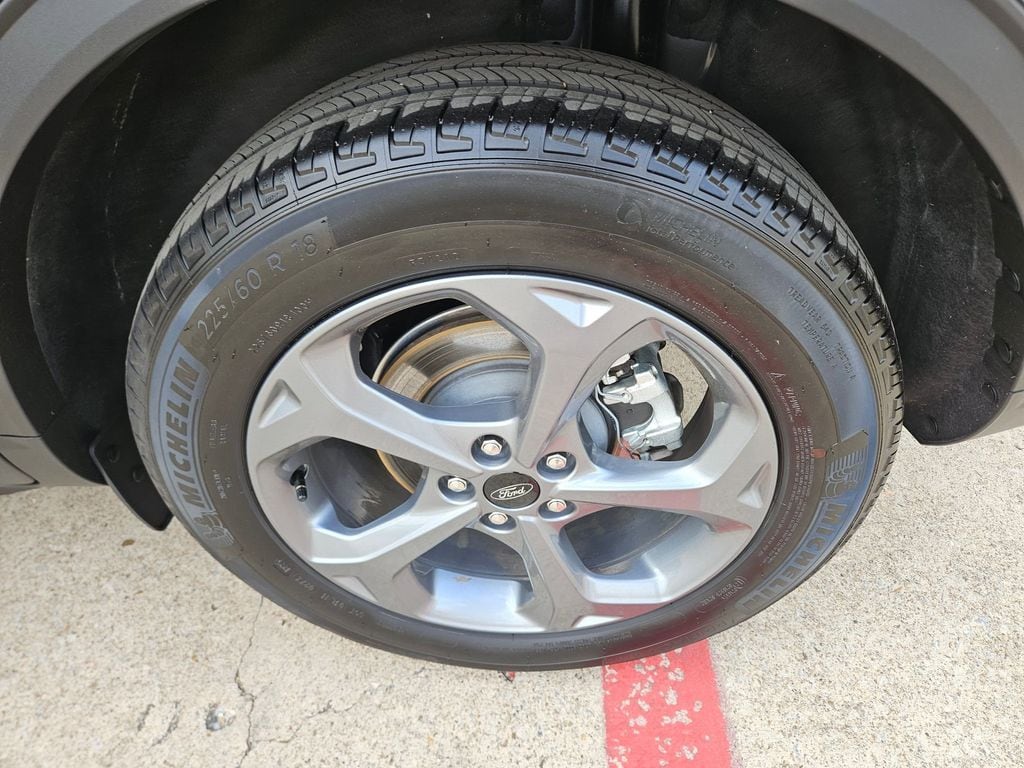 Thumbnail: 2025 Ford Escape - 25