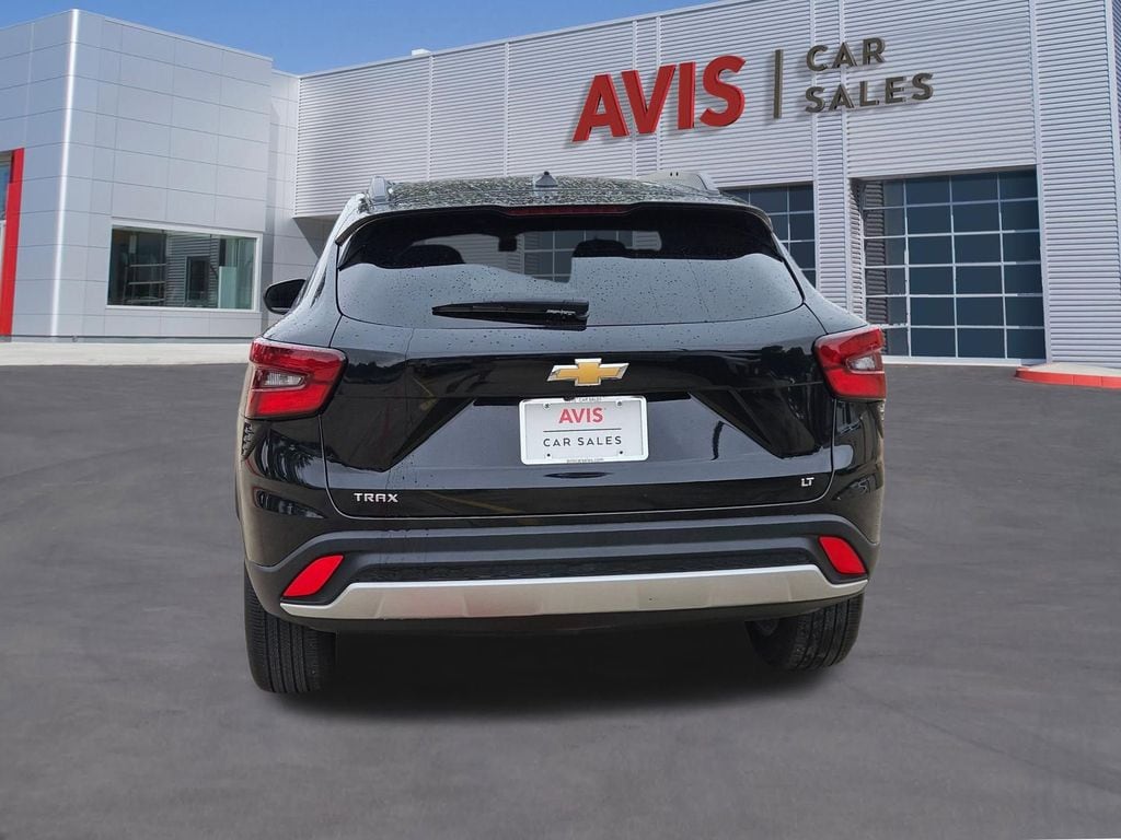 Thumbnail: 2025 Chevrolet Trax - 5