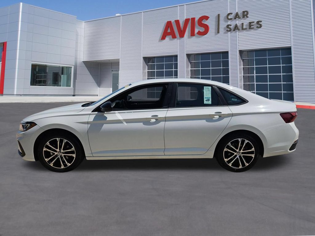 Thumbnail: 2025 Volkswagen Jetta - 2