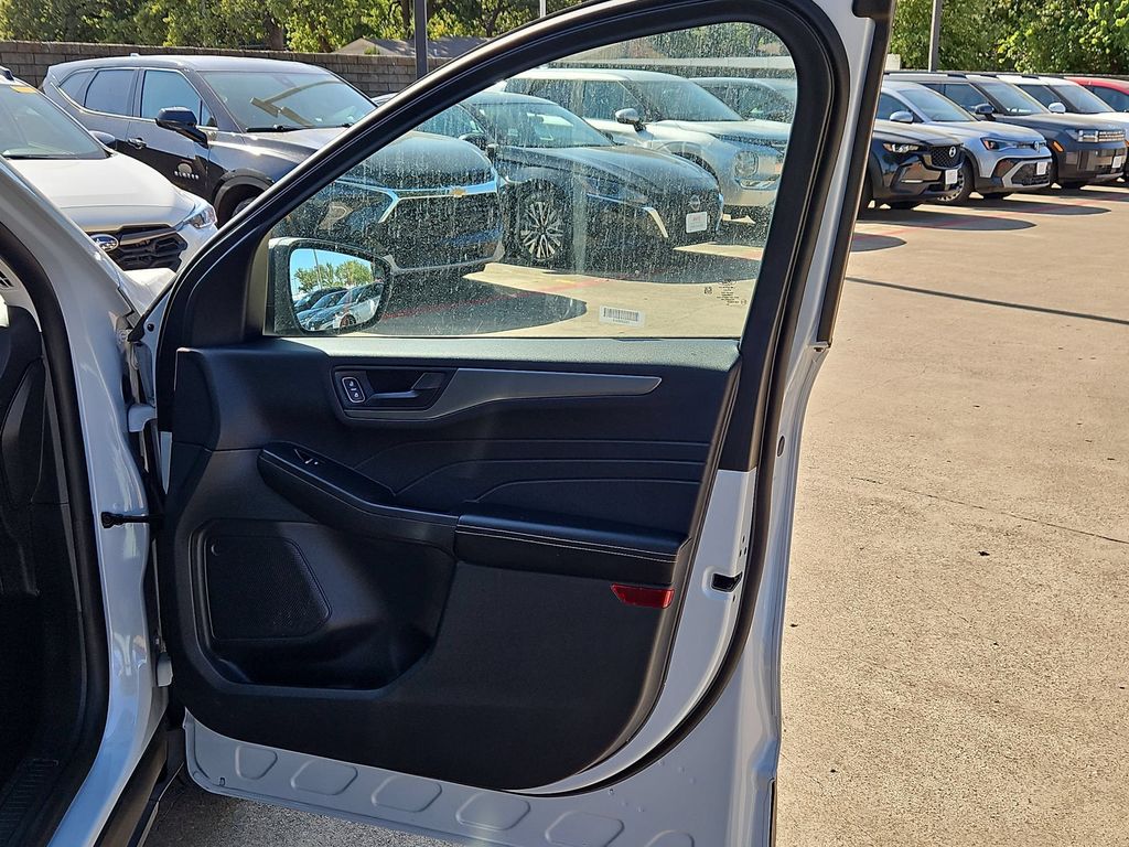 2025 Ford Escape Active - Photo 29