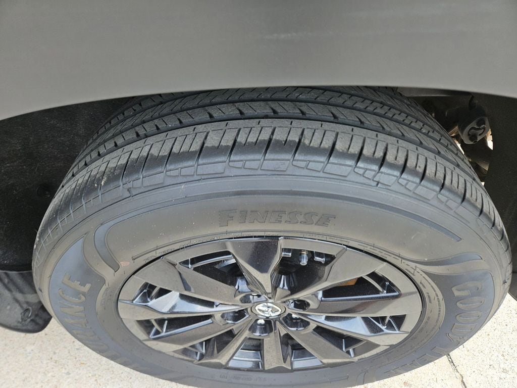 Thumbnail: 2025 Mazda CX-50 - 26