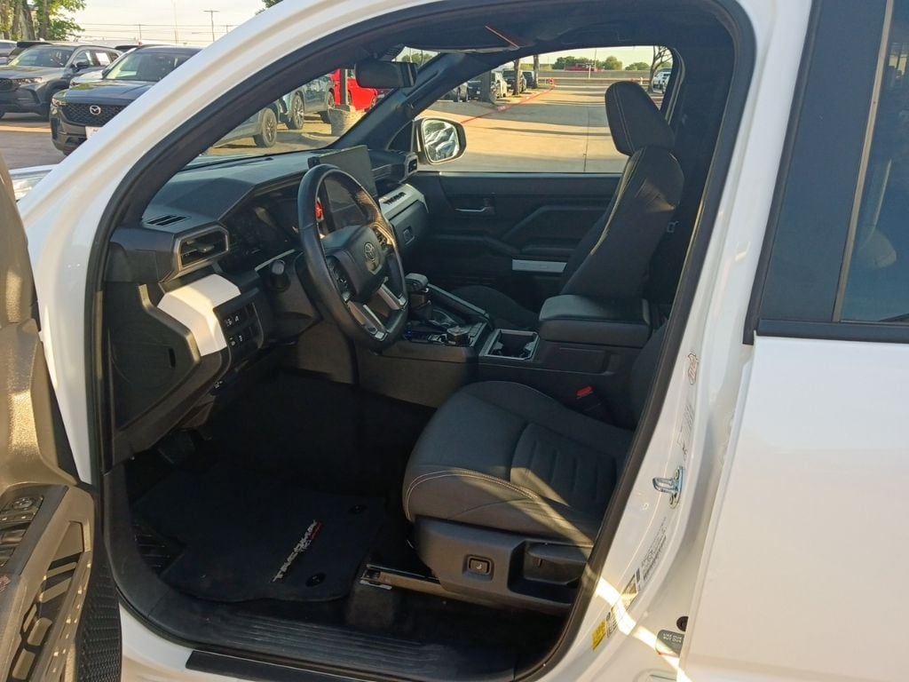 Thumbnail: 2024 Toyota Tacoma - 3