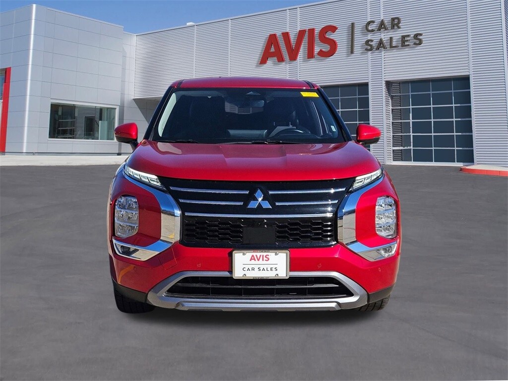 Thumbnail: 2025 Mitsubishi Outlander - 10