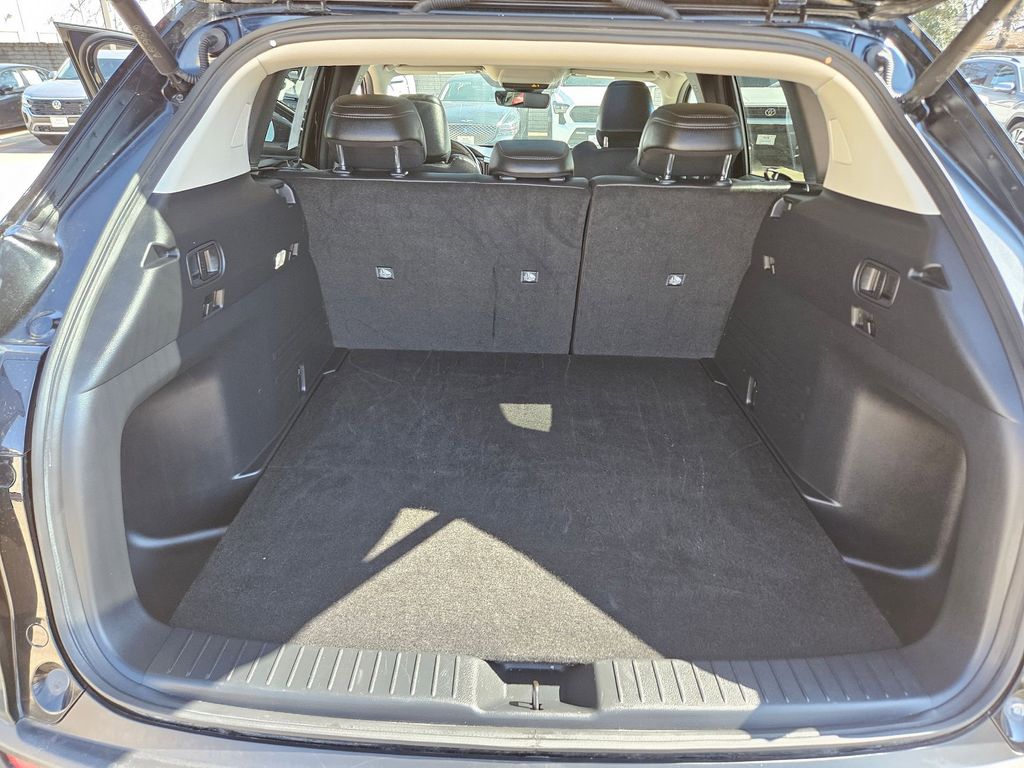 Thumbnail: 2025 Mazda CX-50 - 23