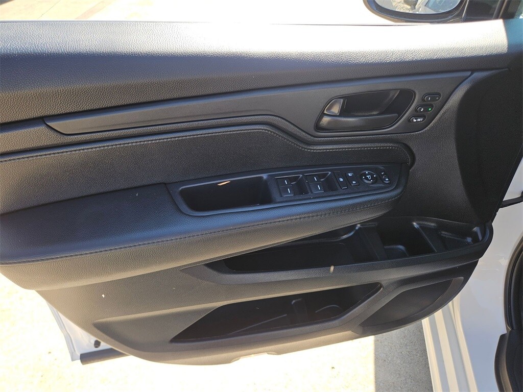 Thumbnail: 2025 Honda Odyssey - 14