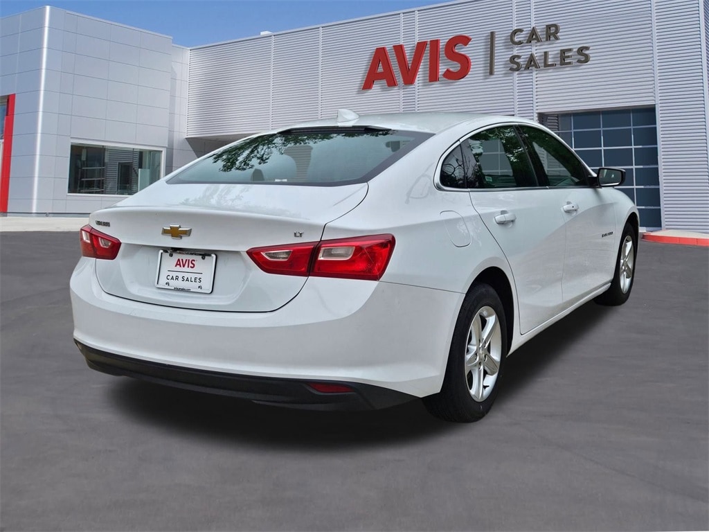 Thumbnail: 2023 Chevrolet Malibu - 6