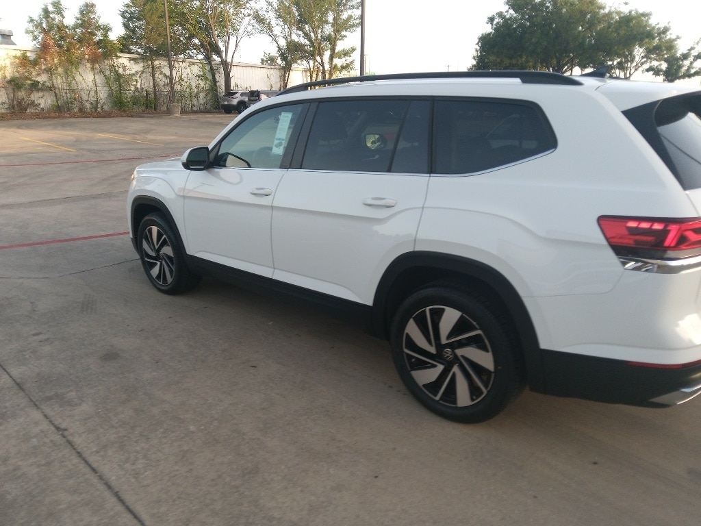 Thumbnail: 2024 Volkswagen Atlas - 4