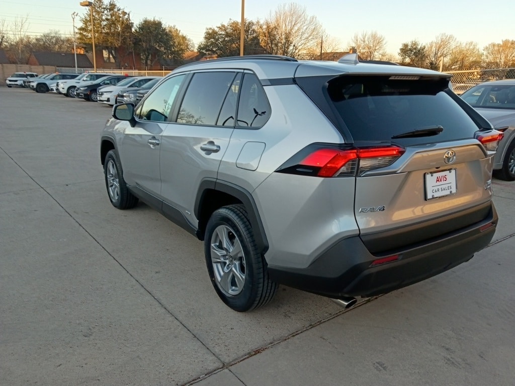 Thumbnail: 2025 Toyota RAV4 - 12