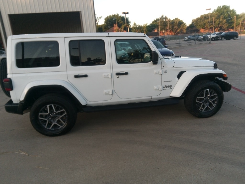 Thumbnail: 2024 Jeep Wrangler - 7